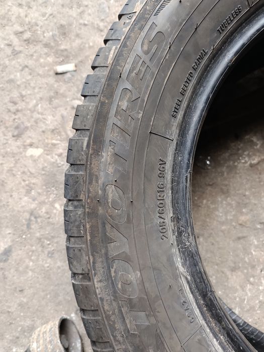 Всесезонни гуми -2023г./43с.-16цола-205/60-1бр.-99лв."TOYO"