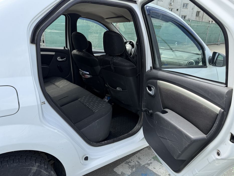 Dacia Logan 1.2 benzina an 2012