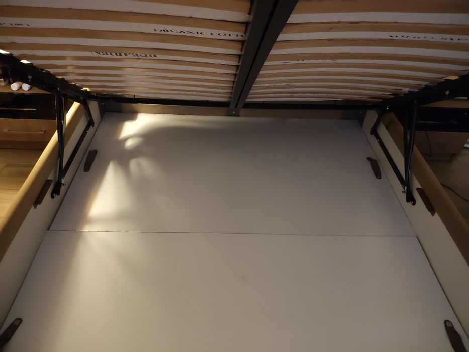 Pat tapițat 1.60/1.90 cu saltea Mobexpert