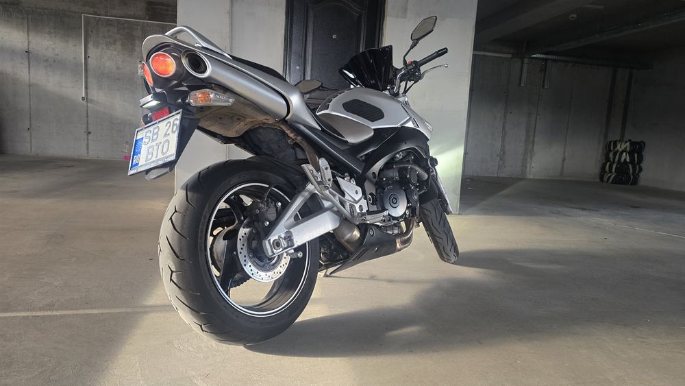 Vand Suziki GSR 600