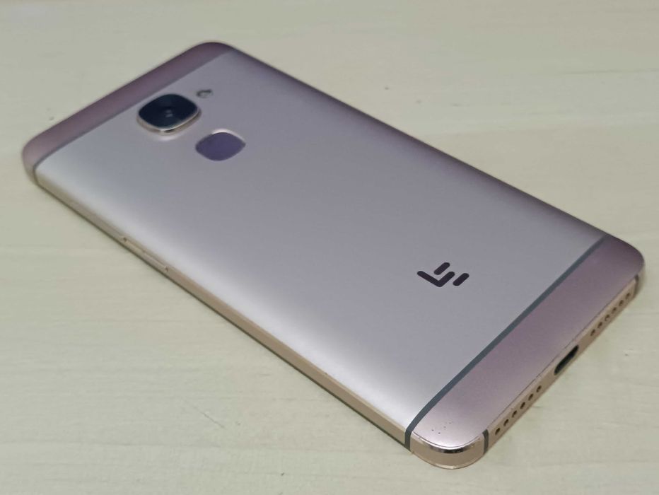 Смартфон смартфон