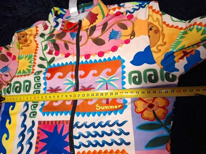 Costum swimsuit cu mâneci lungi si fermoar 40