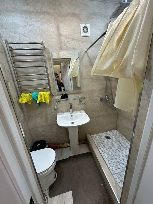 Сдаётся в аренду на массиве Буз-2 ориентир Кафе Хон Атлас, Эко базар