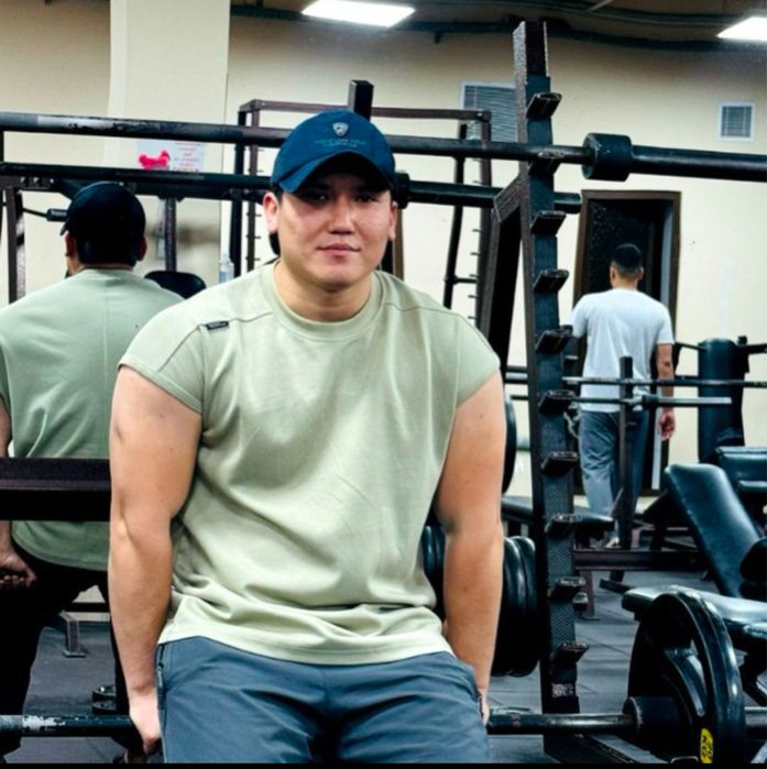 Muay thai  boyicha 7 yoshdan 70 yoshgacham qabul qilamiz