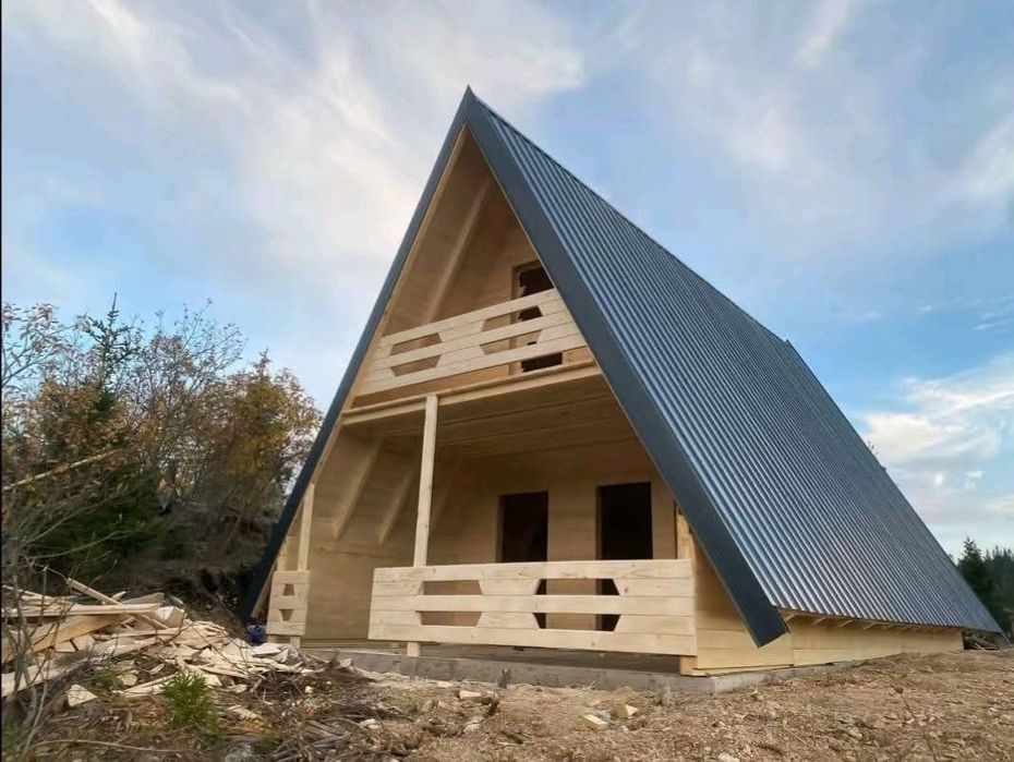 Cabane A Frame construite din structura de lemn