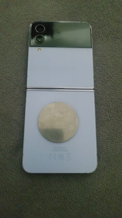 Samsung z flip 4