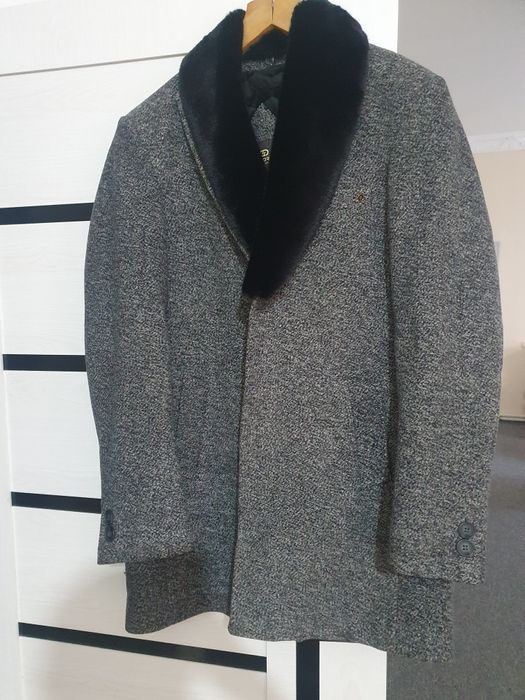 Пальто мужское 52р