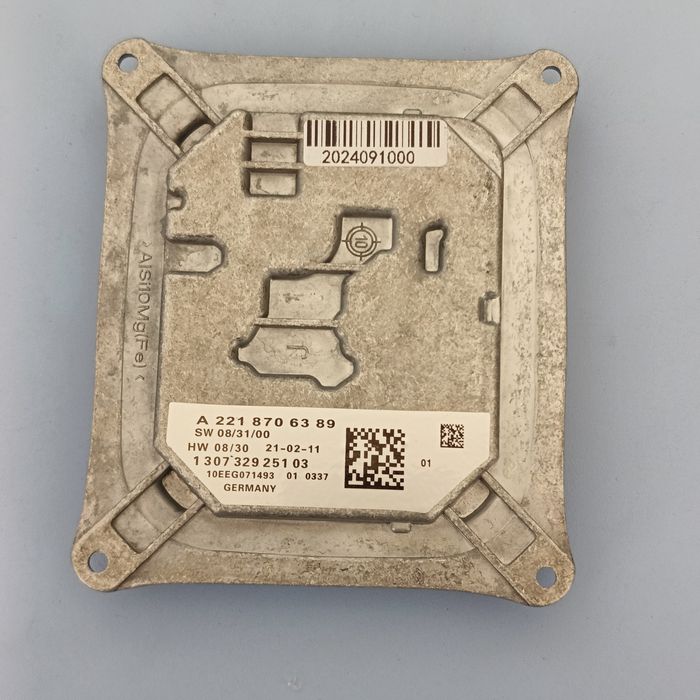 Баласт модул за фар/дневни светлини led на Mercedes W221 фейс 2009-