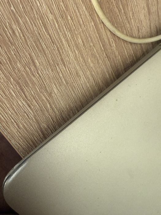 Macbook Air 11, 2011