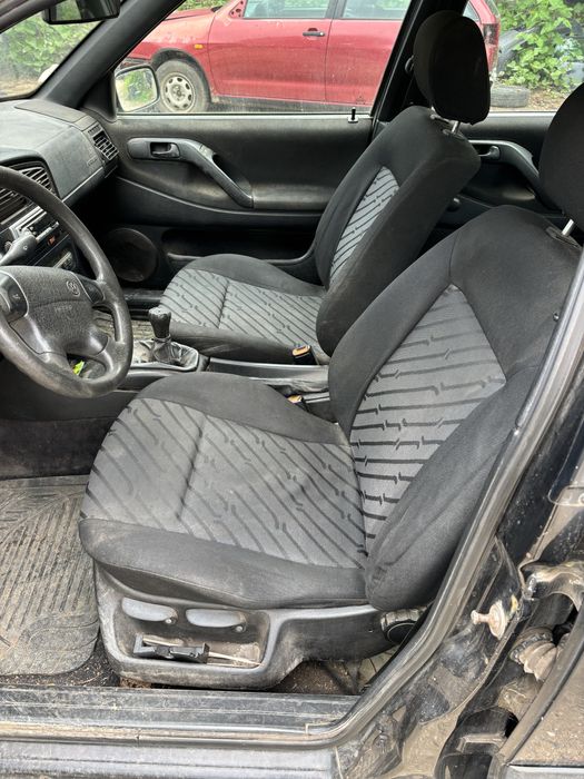 Фолксваген Пасат 1.9 tdi за части.