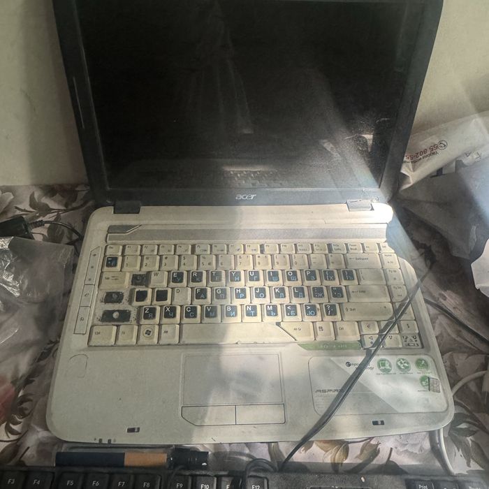 Acer noutbuk Intel Celeron