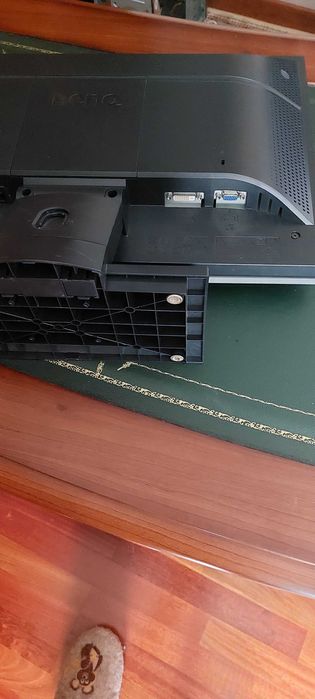 Монитор BenQ 22 диагональ