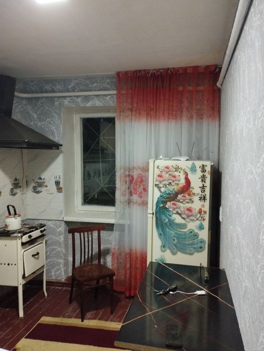 1 хонали кв 1 этаж Ахонгорон Шахар ижарага берилади