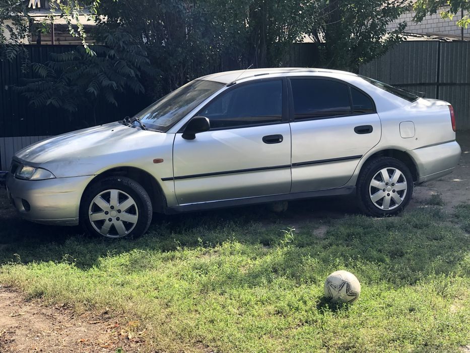 Mitsubishi carizma омен