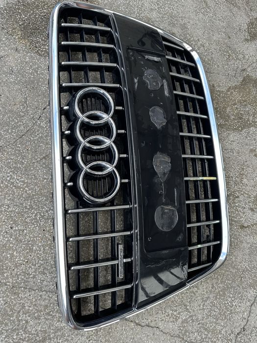 Audi Q7 предна решетка