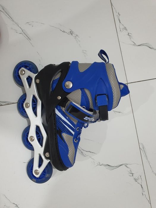 Продам ролики раздвежные