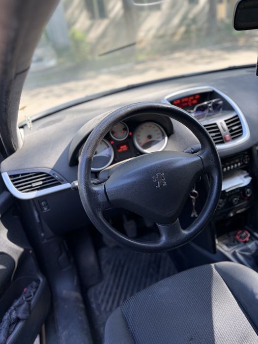 Peugeot 207 an 2010