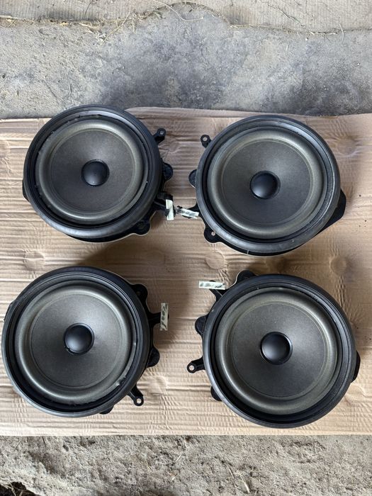 Говорители от Ауди А4 Б7