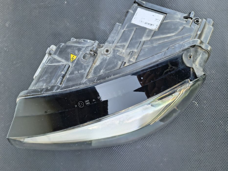 Far stânga AUDI A8 D4 Xenon LED
