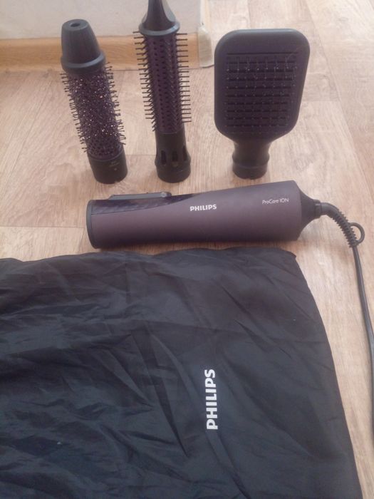 Профессиональный фен  филипс