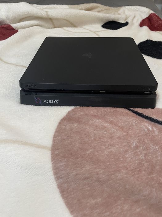 Play Station 4 OG + 2 manete + jocuri