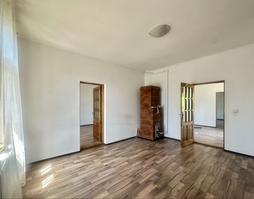 Casa 5 camere + curte 1500 mp - Tunari, Pipera