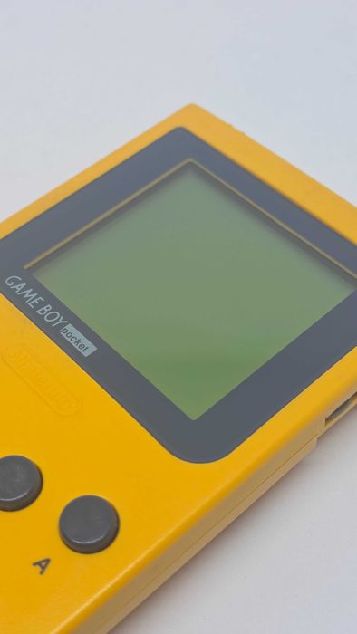 Nintendo Game Boy Pocket galben, reconditionat, carcasa originala