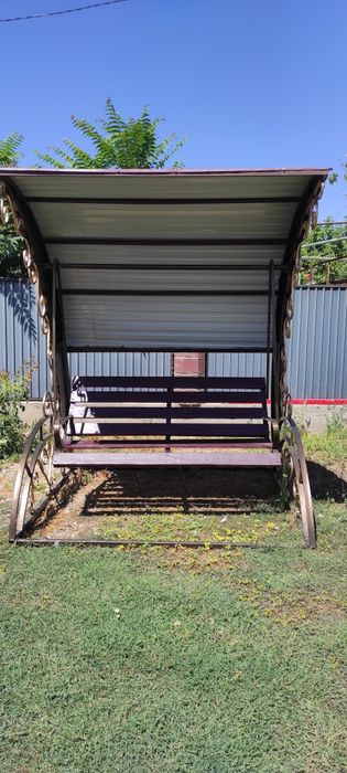 Продам качели в отличном состоянии