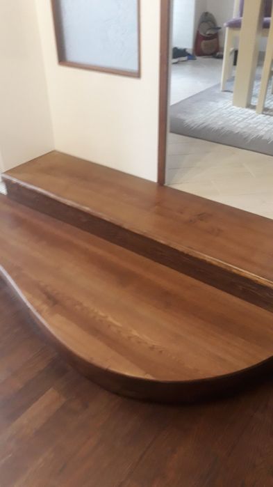 Scari interioare din lemn de frasin sau stejar