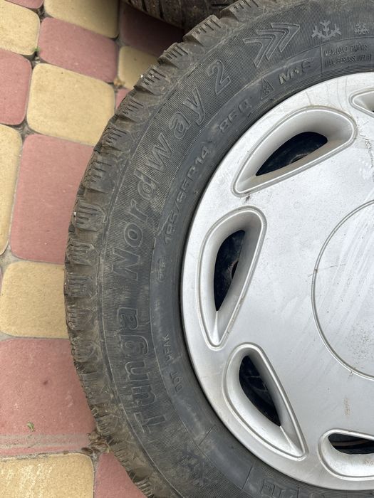 Продам диск с шиной daewoo nexia