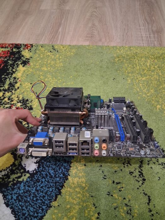 Дънна платка amd 760gm-e51 fx ,  am3+ socket