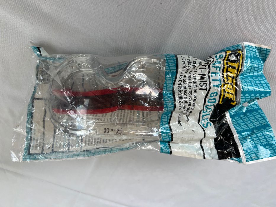 Предпазни очила различни модели