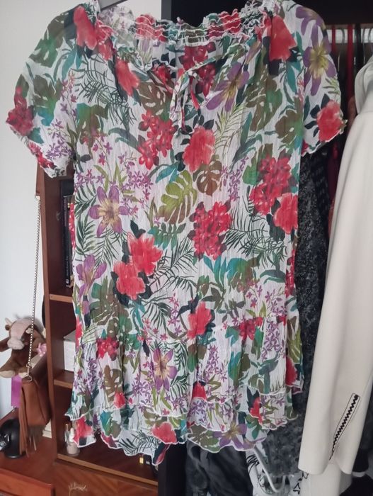 Bluzița de vara cu florii