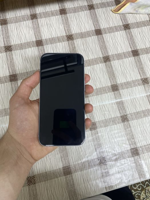 Айфон 15 на гарантии