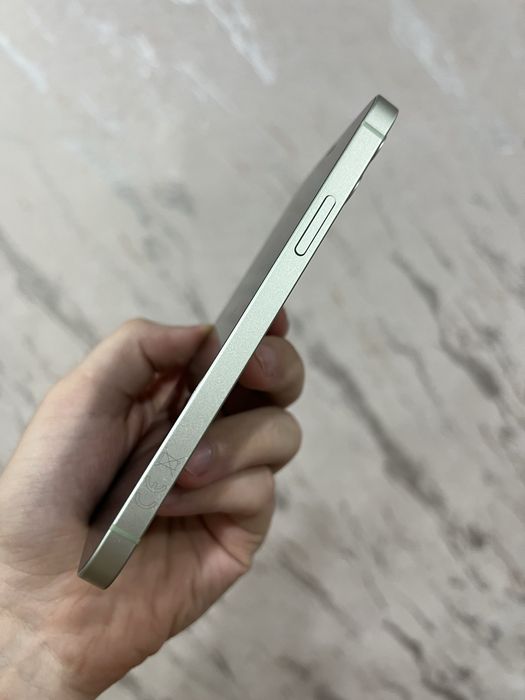 iPhone 12 64GB. Идеал. 100% аккумулятор