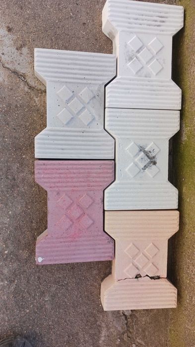 Градински отливани палета