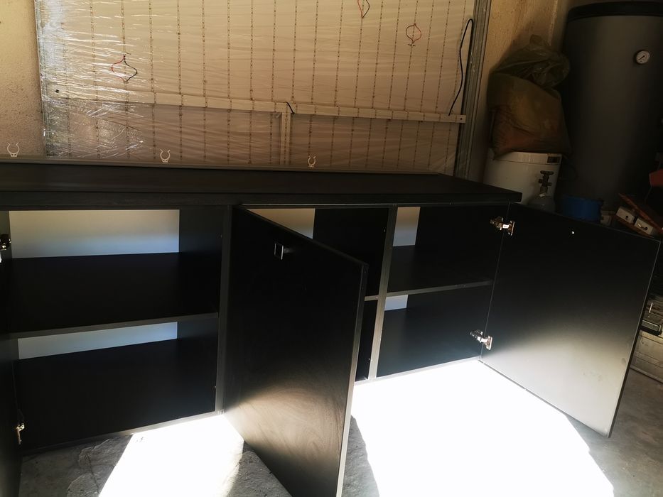 Поръчков шкаф, подходящ за заведение!