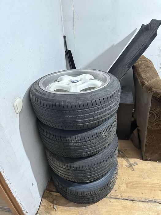 Диски с летней резиной бмв r17