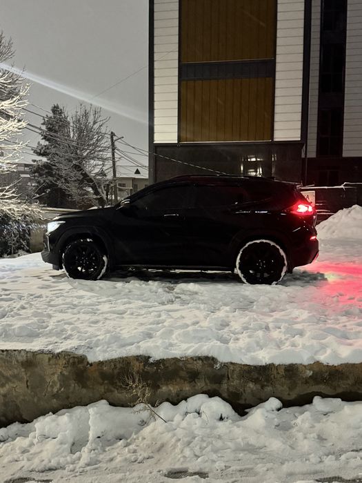 Tracker Redline 2025
