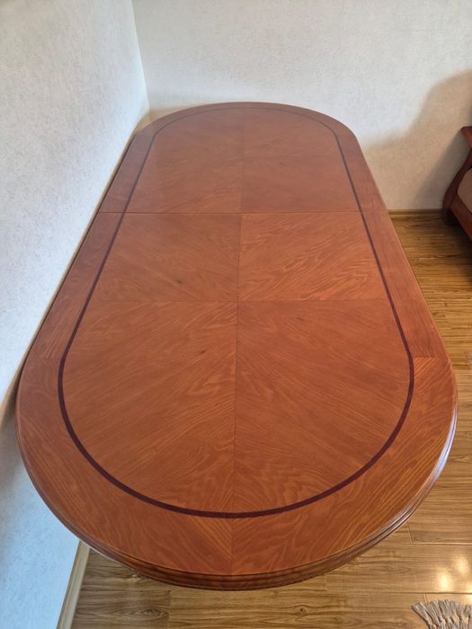 Продам стол , производство МАЛАЙЗИЯ