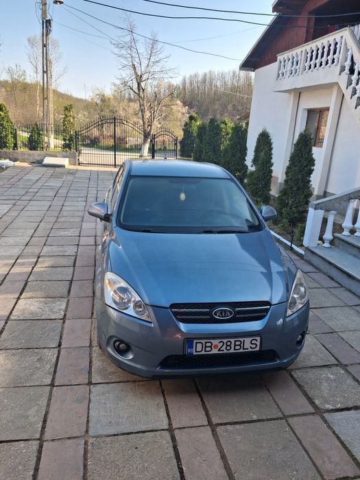 Kia ceed      2007