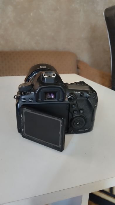 Салон 6 д Марк 2 сотилади