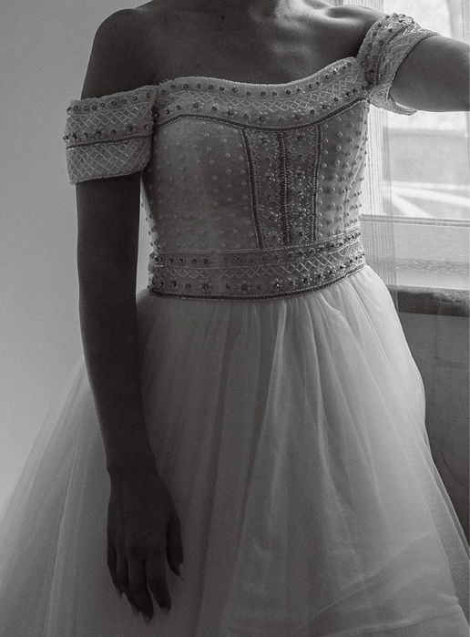 Rochie mireasa albă