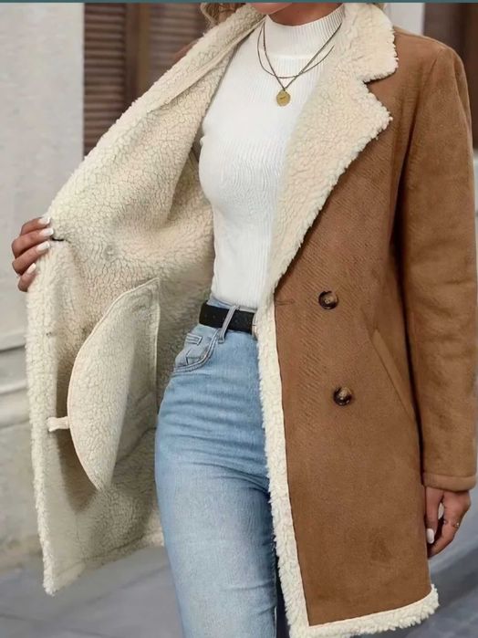 Елегантно дамско палто