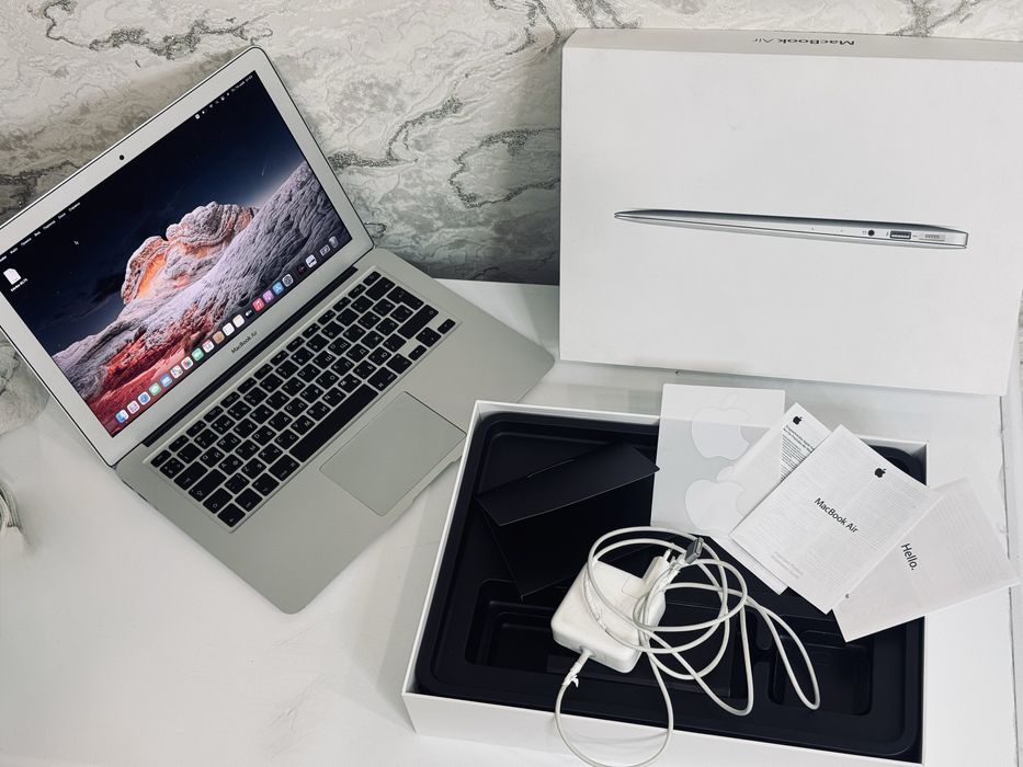 MacBook air 13.3inch