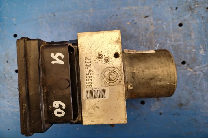 Pompa ABS 20 CFF 5N0614109AP Volkswagen VW Tiguan prima generatie (fa