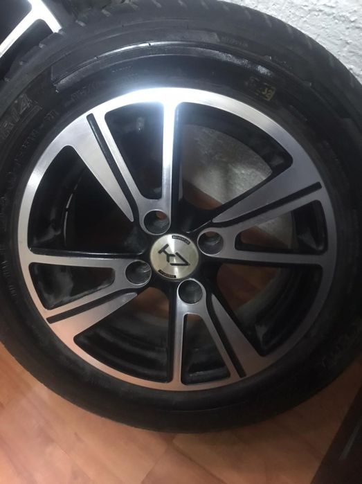 Продам 3 калеса R14 новые