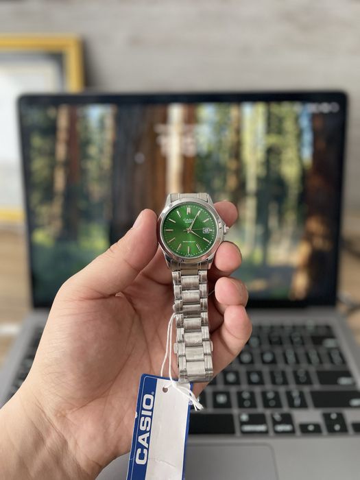 Продам мужские часы Casio