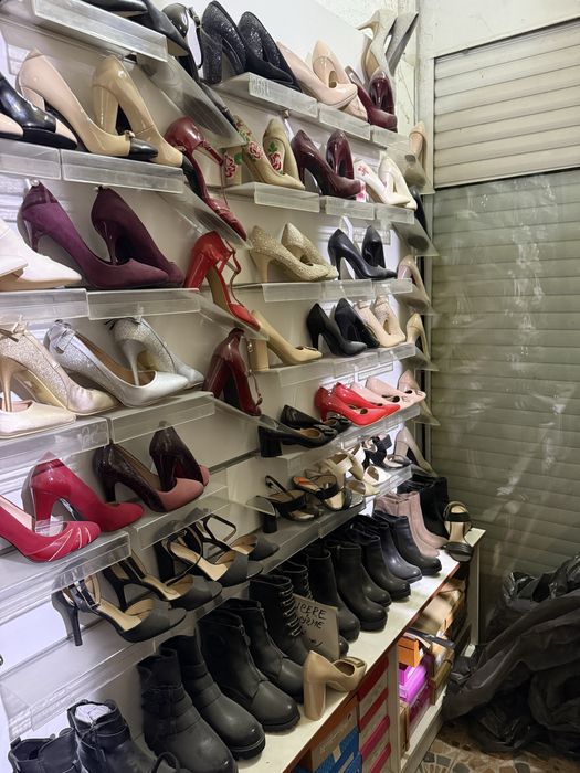 Raft expunere  pantofi