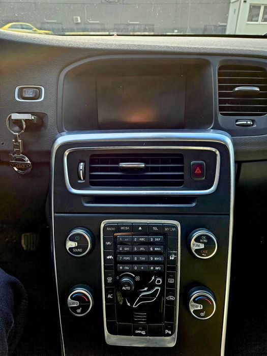 Volvo S60 1.6 Diesel 2013, înmatriculat RO, stare foarte bună, istoric service